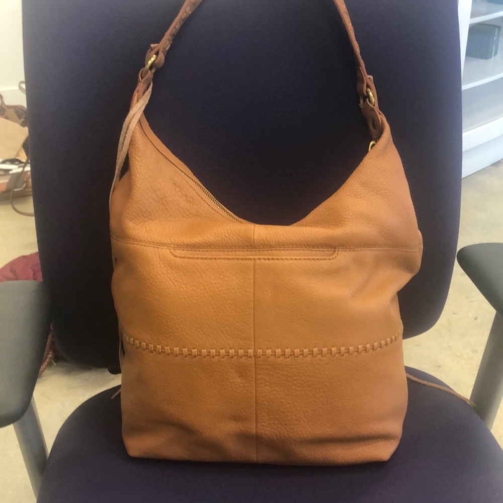Hobo Entwine bag in Whiskey